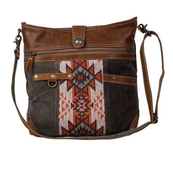 NWT Myra Western Style Crossbody bag - Picture 1 of 10